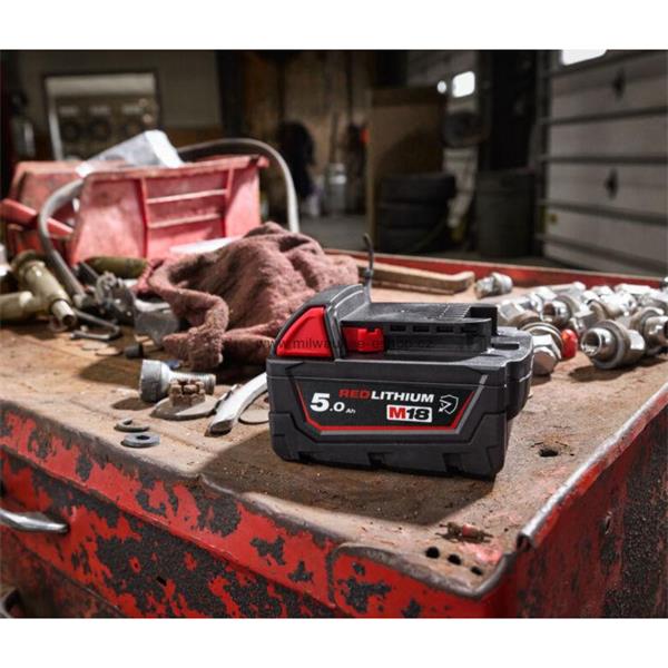 MILWAUKEE M18B5-CR RED LITHIUM-ION CHEMICAL RESISTANCE BATTERY 5.0AH