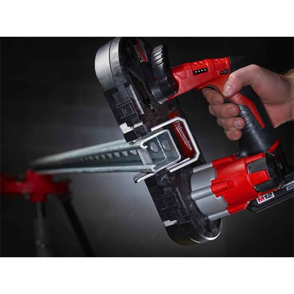 MILWAUKEE M12BS-402C 12V COMPACT BANDSAW (2 X 4AH)